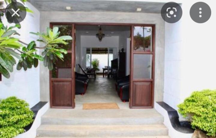Blooming Polhena Bed & Breakfast Matara Bagian luar foto