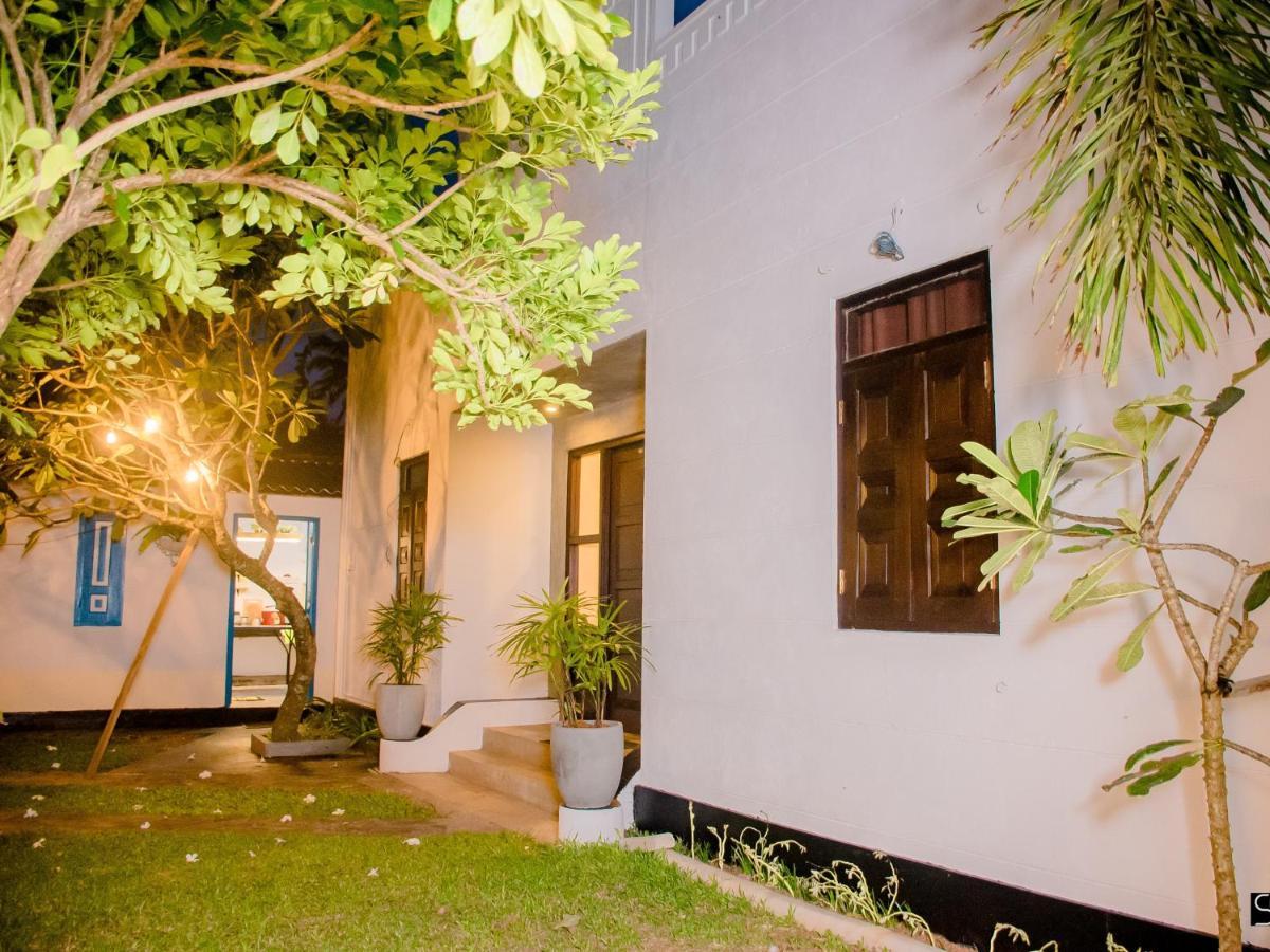 Blooming Polhena Bed & Breakfast Matara Bagian luar foto